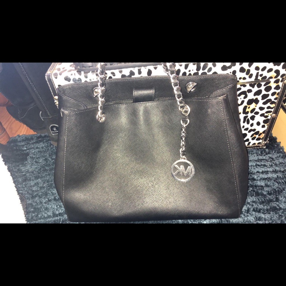 Michael Khors purse